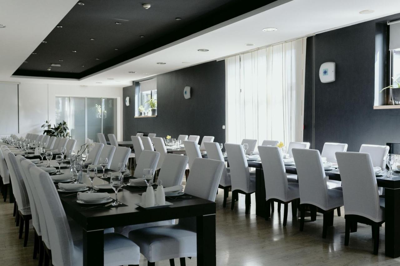 Hotel Silver Ösek Dış mekan fotoğraf