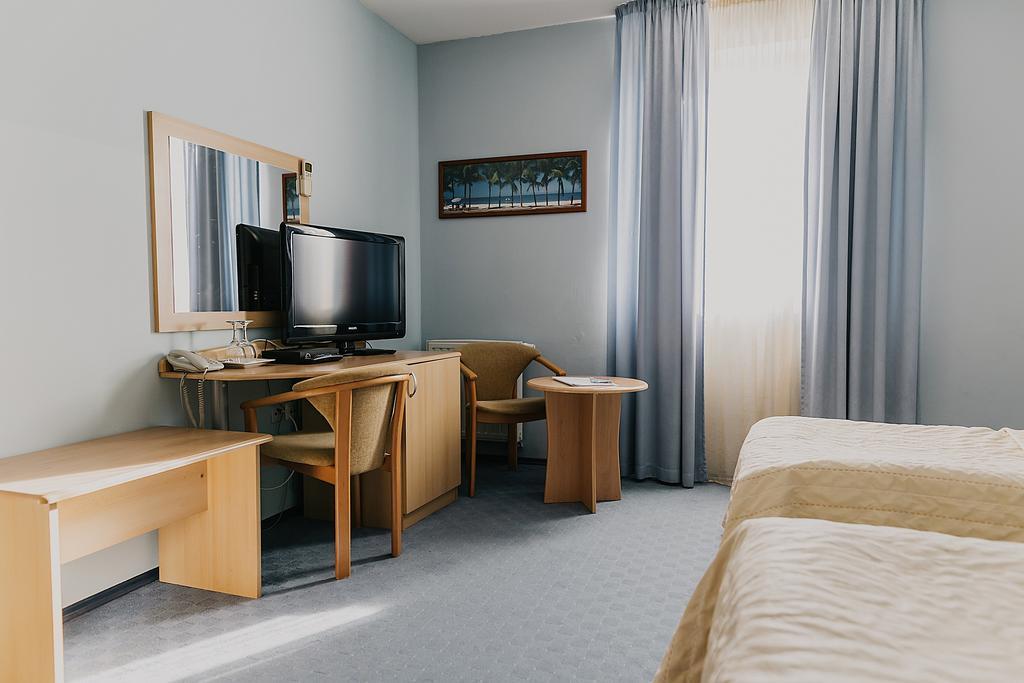Hotel Silver Ösek Oda fotoğraf